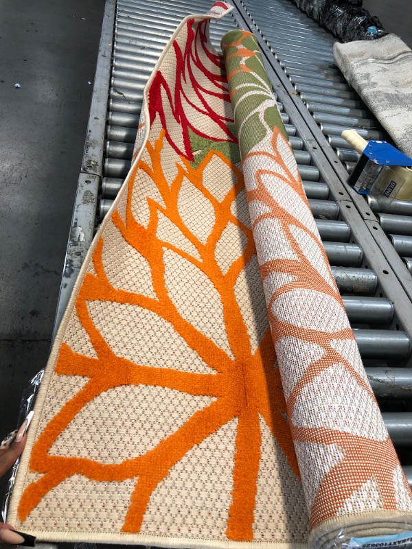 Photo 1 of Aloha Green 5 ft. x 7 ft. Floral Modern Indoor/Outdoor Area Rug