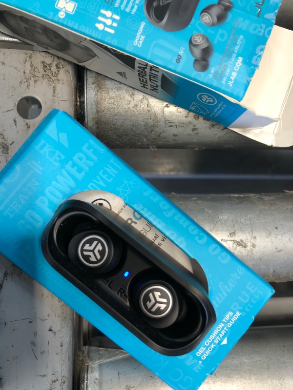 Photo 2 of Go Air True Wireless Earbuds