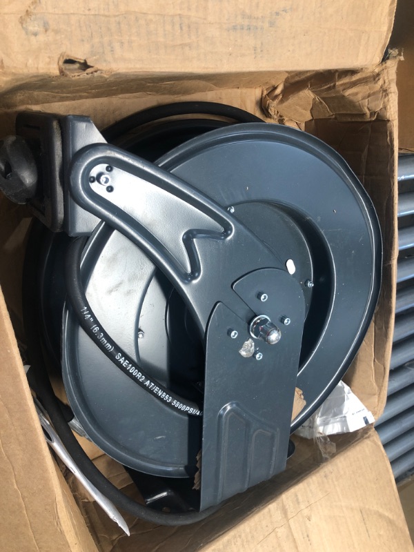 Photo 2 of (BENT METAL) AmazonCommercial Grease Hose Reel Retractable Heavy Duty 1/4" x 50' Premium SAE.100R2AT High Pressure Hose Max 5800 PSI,Squid Ink, Daisy,17.5x8.5x19.8
