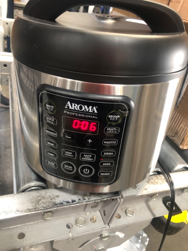 Photo 2 of (DENTED/DAMAGED SIDE) Aroma Housewares ARC-5200SB 2O2O Model Rice & Grain Cooker, Sauté, Slow Cook, Steam, Stew, Oatmeal, Risotto, Soup, 20 Cup 10 Cup uncooked, Stainless Steel
