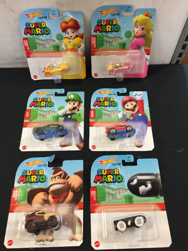 Photo 2 of HOT WHEELS CHARACTER CARS ( 1 DISPLAY AND 46 TOY CARS INCLUDED ) ( QUANTITY OF EACH SUPER MARIO TOY CAR VARIES ) 