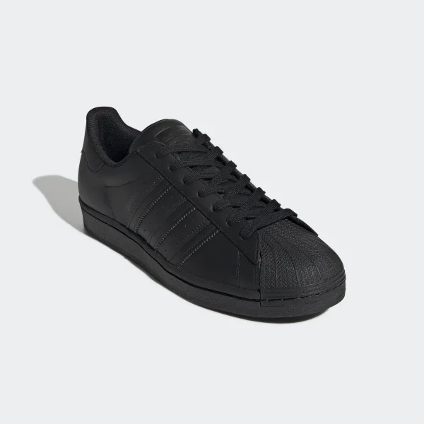 Photo 1 of adidas Originals Men's Superstar Sneaker SIZE 10 1/2
