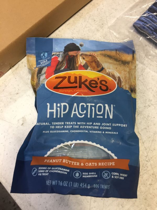 Photo 2 of Zuke's Hip Action Hip & Joint Natural Dog Treats Crafted in the USA
(EXP DEC-18-22)