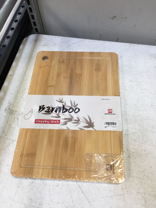 Photo 1 of Bamboo chopping board