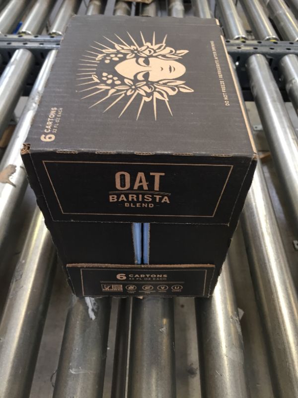 Photo 1 of (6 pack)Califia Farms Unsweetened Oatmilk Barista Blend, 32 Oz , Whole Rolled Oats , Dairy Free , Gluten-Free , Vegan , Plant Based, Non-GMO---BESY BY DATE WAS MAY 03 2022---