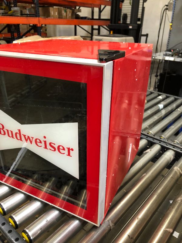 Photo 6 of CURTIS MIS168BUD Budweiser 50 Can Beverage Cooler, Glass Door, 1.8 cu ft, Red
