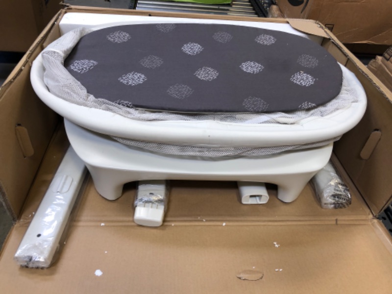 Photo 2 of 4moms mamaRoo sleep bassinet

