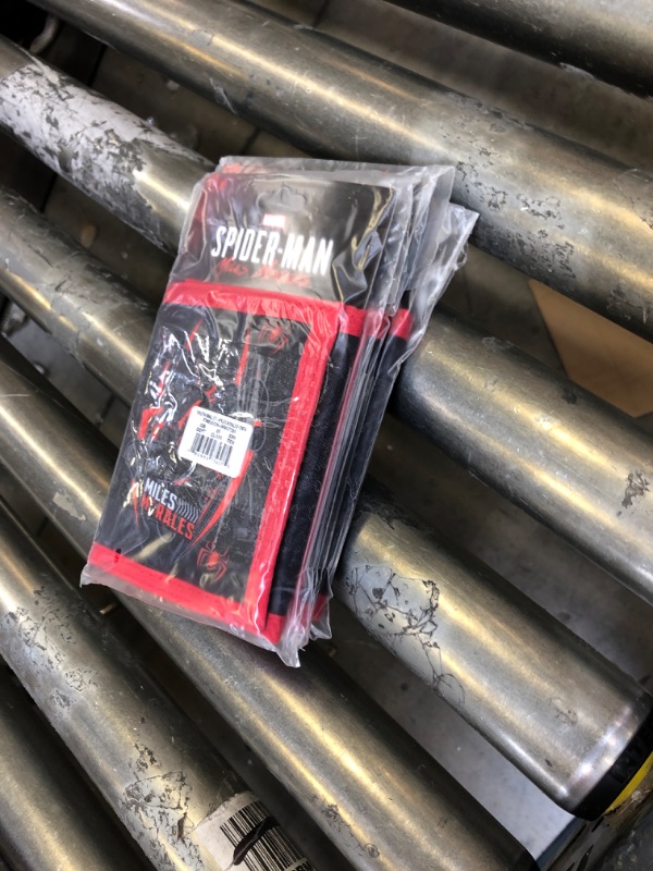 Photo 3 of Boys' Spider-Man: Miles Morales Trifold Wallet - Black
PACK OF 3