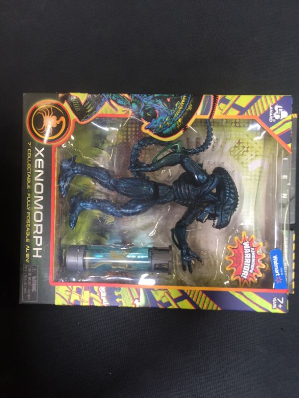 Photo 2 of Alien Collection Special Edition - Xenomorph Warrior Fully Poseable Figure
