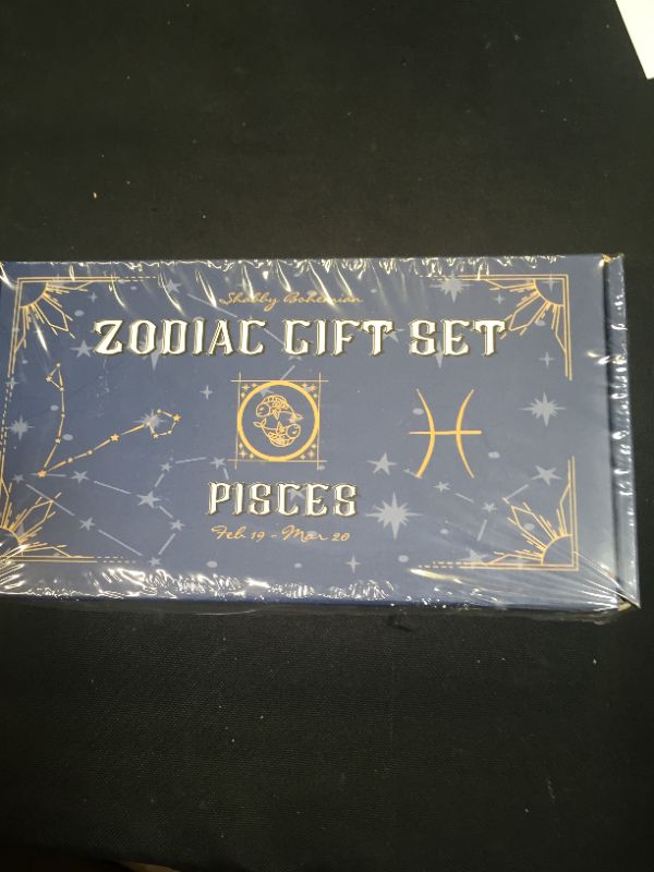 Photo 1 of ZODIAC CRYSTAL GIFT SET- PISCES - FACTORY SEALED 