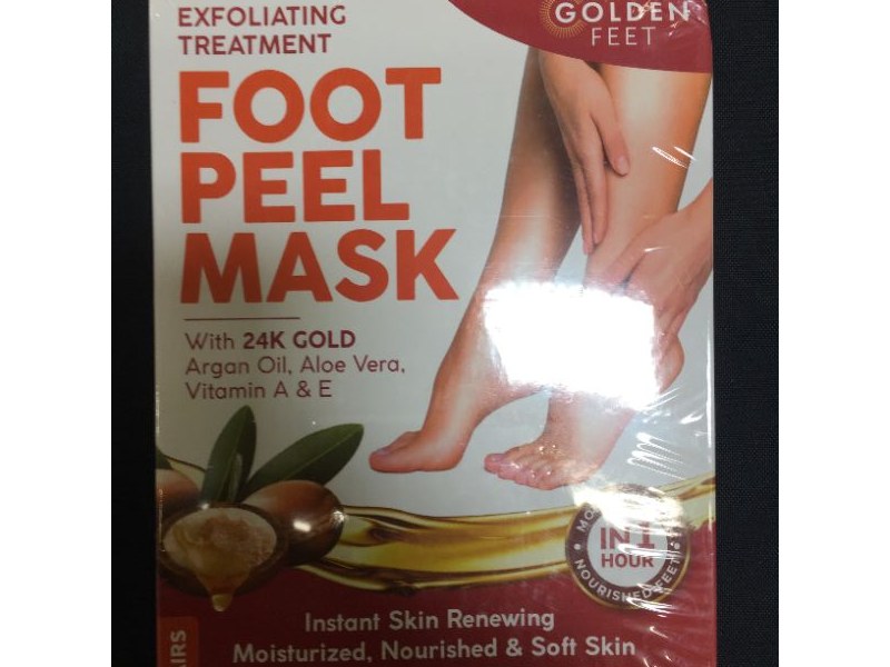 Photo 2 of 24K Gold Foot Peel Mask - 2 Pack - Argan Oil, Aloe Vera, Vitamin A & E Peeling Masks - Make Your Feet Baby Soft - Dry Dead Skin Exfoliating Callus Remover - Repair Rough Cracked Heels - Foot Care for Men & Women
