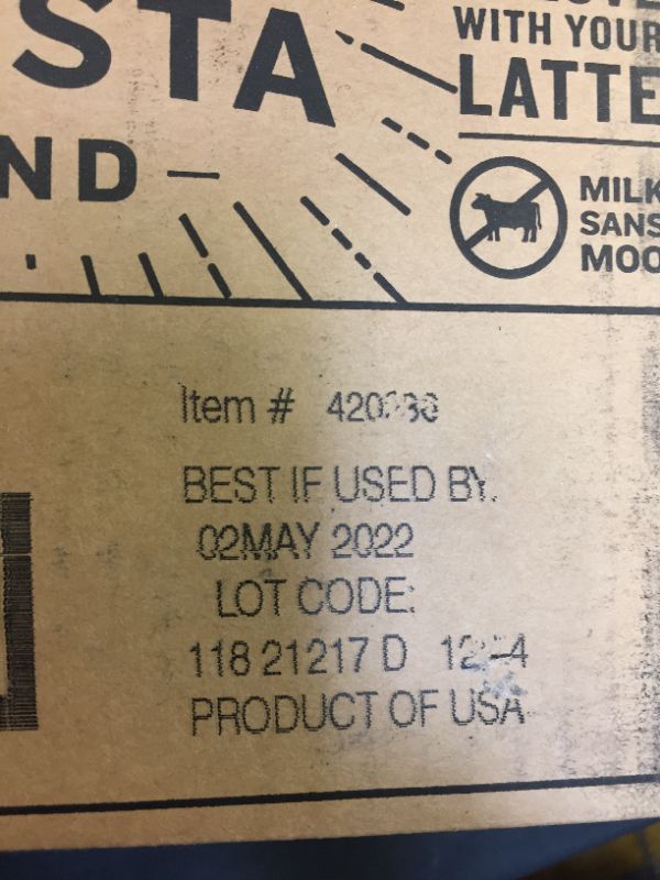 Photo 1 of Califia Farms - Oat Milk, Unsweetened Barista Blend| Shelf Stable | Non Dairy Milk | Creamer | Vegan | Plant Based | Gluten-Free | Non-GMO, 32 Fl Oz (Pack of 6)
BB: 05/22/22
