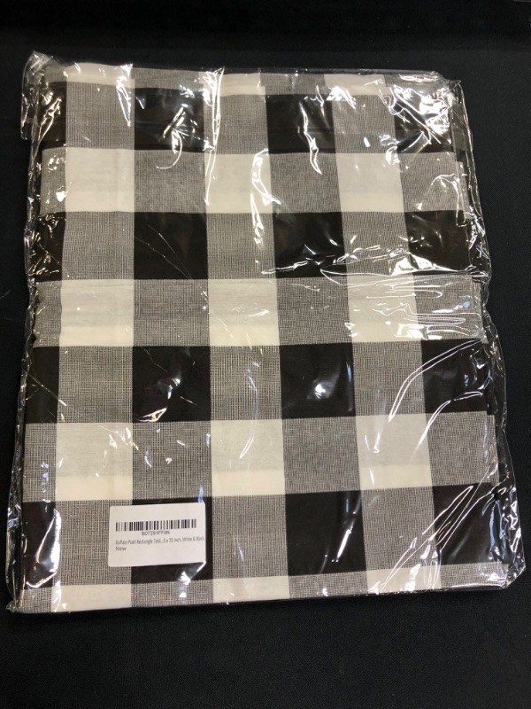 Photo 3 of Buffalo Plaid Rectangle Tablecloth Cotton Linen Check Plaid Table Cover for Christmas Party Wedding Table Decoration ( 55 x 70 Inch, White & Black )
