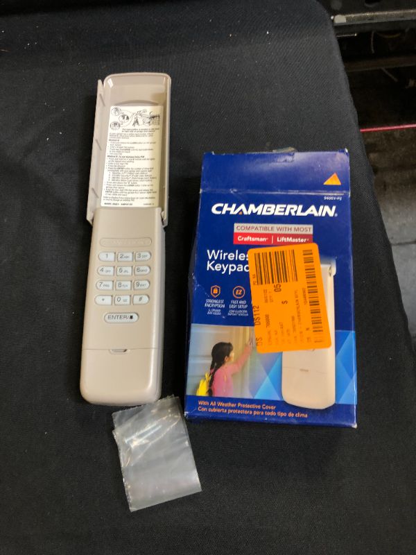 Photo 2 of Chamberlain 5603634 Garage Keyless Door Entry Keypad
