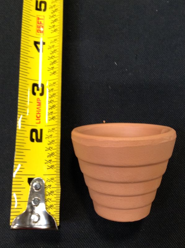 Photo 1 of 2" FLOWER SMALL POTS (DAMAGES TO PACKAGING)