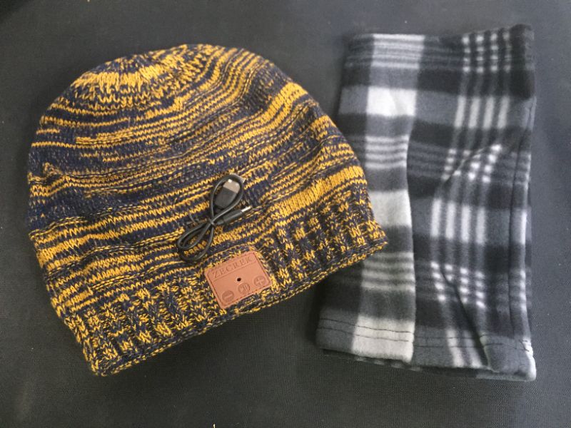 Photo 2 of Bluetooth Beanie Hat,Mens Womens Winter Hat,Christmas Stocking Stuffers Gifts for Men Women Teen Boys Girls Teenage