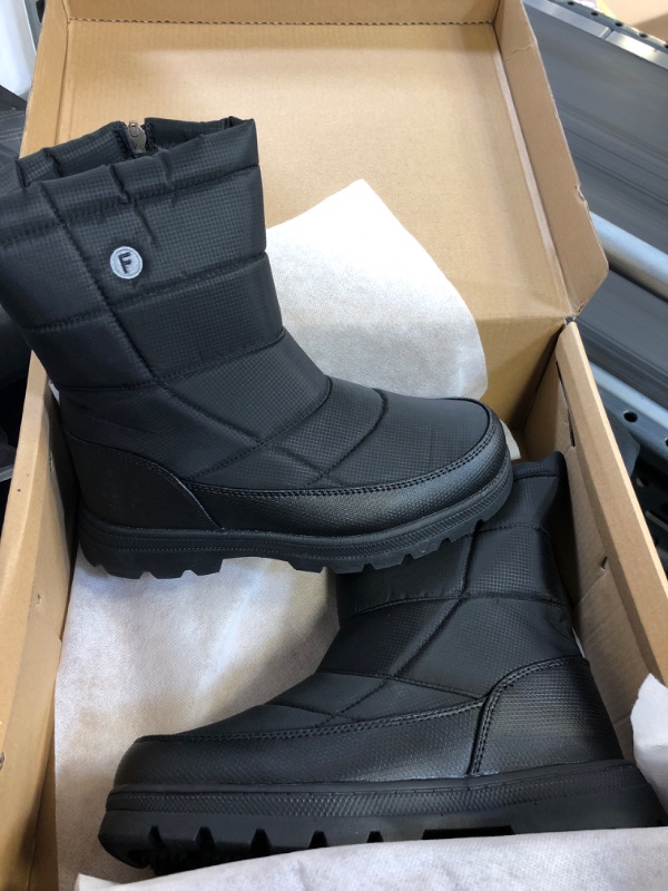 Photo 2 of EXEBLUE Men Women Winter Snow Boots,Unisex Water-Resistant Mid Calf Boots with Fur Lining Outdoor
 SIZE 5.5