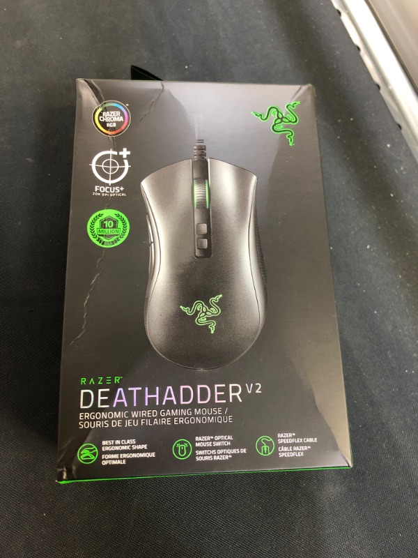 Photo 6 of Razer DeathAdder Chroma - Multi-Color Ergonomic Gaming Mouse - 10,000 DPI Sensor - Comfortable Grip - World's Most Popular Gaming Mouse
