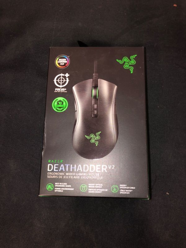 Photo 1 of Razer DeathAdder Chroma - Multi-Color Ergonomic Gaming Mouse - 10,000 DPI Sensor - Comfortable Grip - World's Most Popular Gaming Mouse
