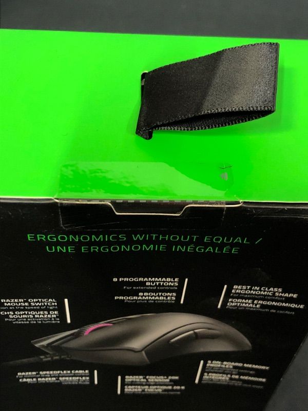 Photo 1 of Razer DeathAdder Chroma - Multi-Color Ergonomic Gaming Mouse - 10,000 DPI Sensor - Comfortable Grip - World's Most Popular Gaming Mouse
