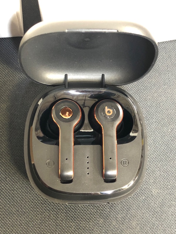 Photo 2 of GENERIC WIRELESS EARBUDS, 2 COUNT 