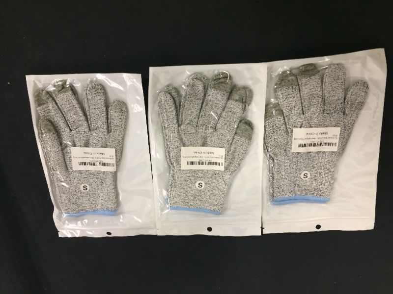 Photo 1 of Cut Resistant Gloves, Cutting Gloves with Touch Screen for Oyster Shucking?Food Grade Level 5 Protection 3 pack
SMALL