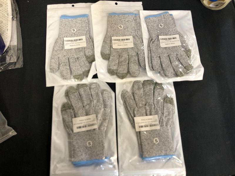 Photo 2 of Cut Resistant Gloves, Cutting Gloves with Touch Screen for Oyster Shucking?Food Grade Level 5 Protection
5 PACK --- Factory Sealed --- 