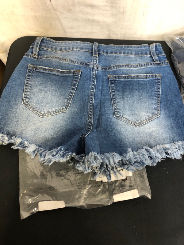Photo 1 of womens shorts jean with pockets size small 