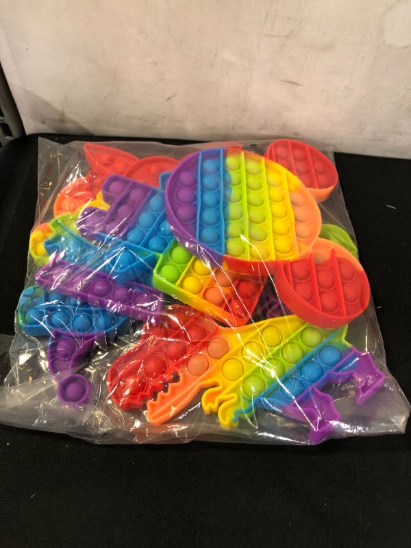 Photo 2 of Genovega 6 Packs Pop Fidget Pops Toys for Boys Girls Kids Teens, Its Poppers Popet Press Push Bubble Sensory Stress Relief Satisfying Game Toy Package Fidgettoy Set Mouse Hourse Dinosaur Space Robot
