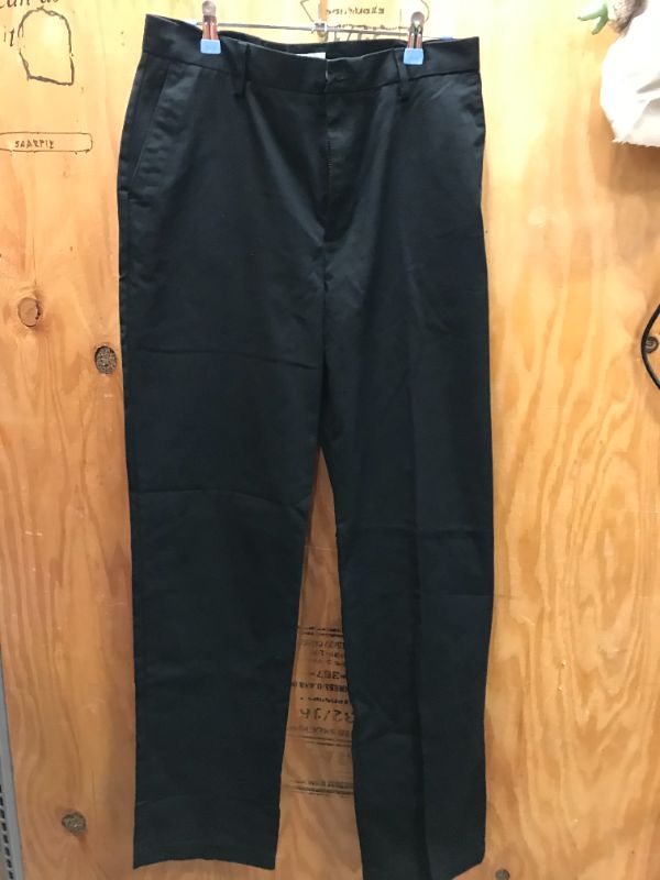 Photo 2 of Amazon Essentials Men's Work Pant Black--Size 31x34