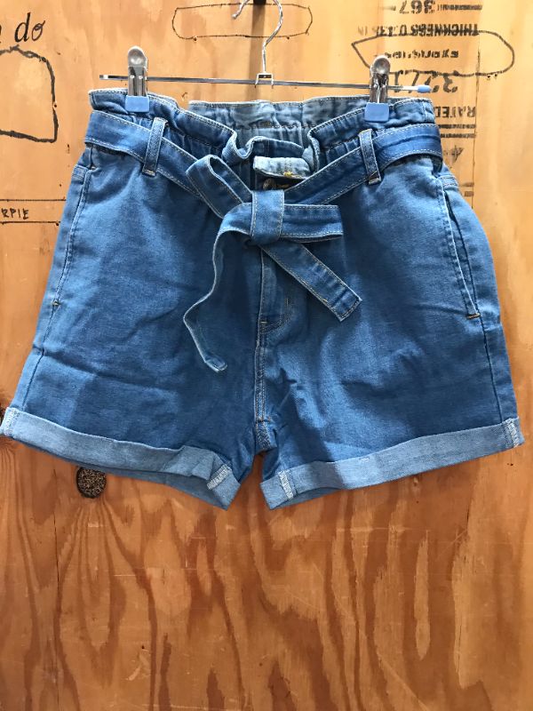 Photo 2 of luvamia Women's Casual High Waisted Rolled Denim Shorts Bowknot Waist Jean Shorts  ---Chinese Size M