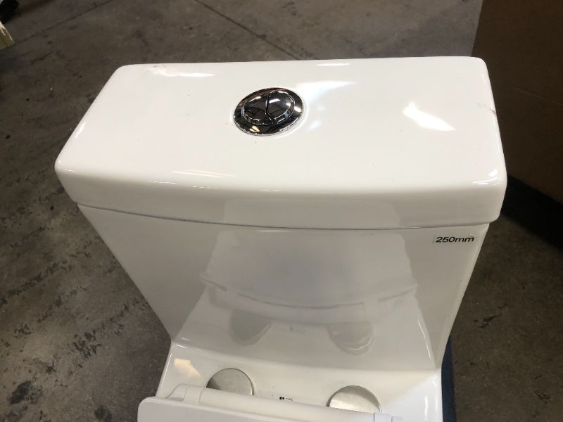 Photo 3 of 1 Piece Toilet 