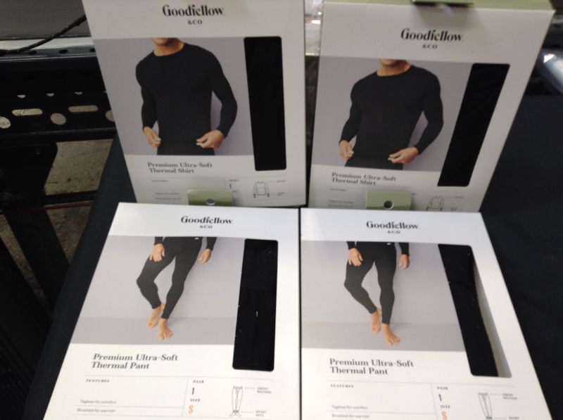 Photo 2 of  2 sets---Men's Premium Thermal Set Long Sleeve Top & Bottom Fleece Lined Goodfellow & Co™ Black Sise small 
