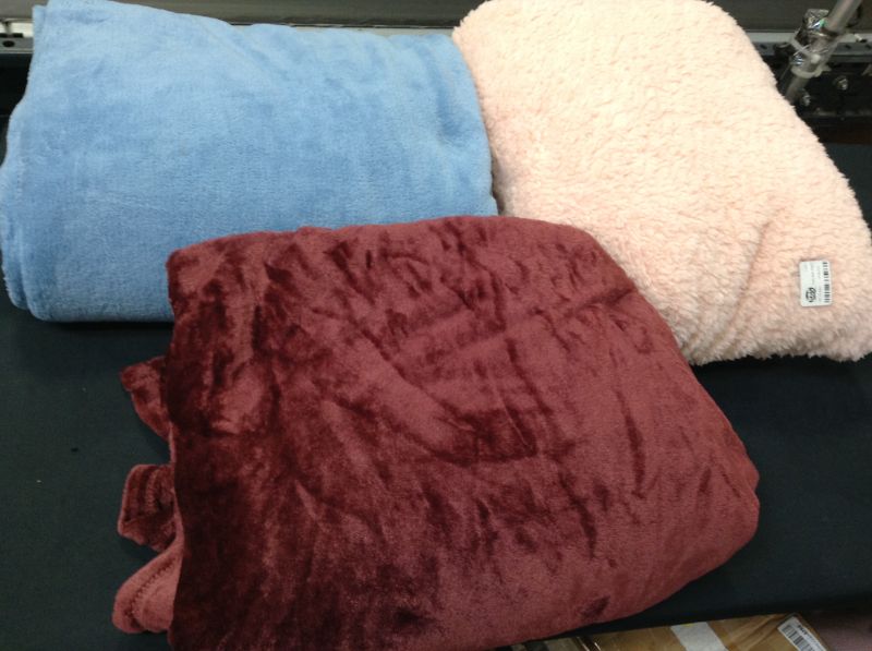 Photo 1 of 3 pcs Soft Blankets Different Sizes