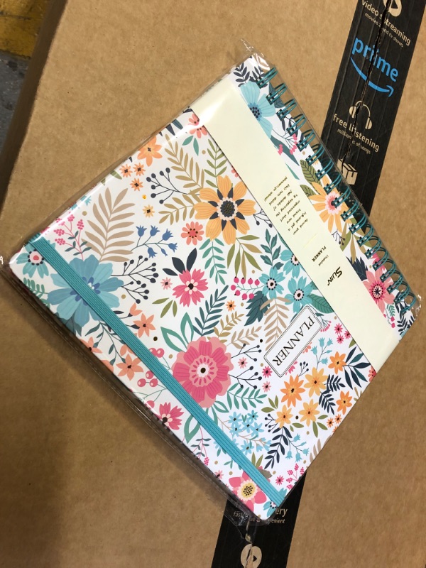 Photo 2 of suit store weekly planner bright floral 1 year