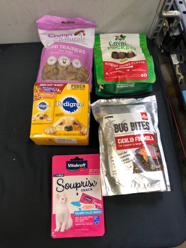 Photo 1 of Bag Lot 5 PET FOOD Items (SOLD AS IS) best by 06.2022 on oldest item