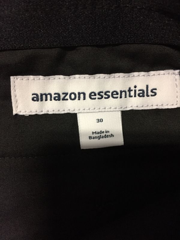 Photo 3 of Amazon Essentials Men's Slim-Fit Stretch Golf Short
mens 30 waist