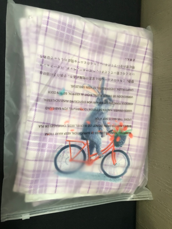 Photo 1 of 4 Pcs Easter Placemats Set with 4 Napkins, Waterproof Cute Rabbit Bunny Bicycle Table Mats for Kitchen, Heat-Resistant Butterfly Purple Buffalo Plaid Dining Mats for Table Home Party, 12 x 18 Inches
--- Factory sealed ----