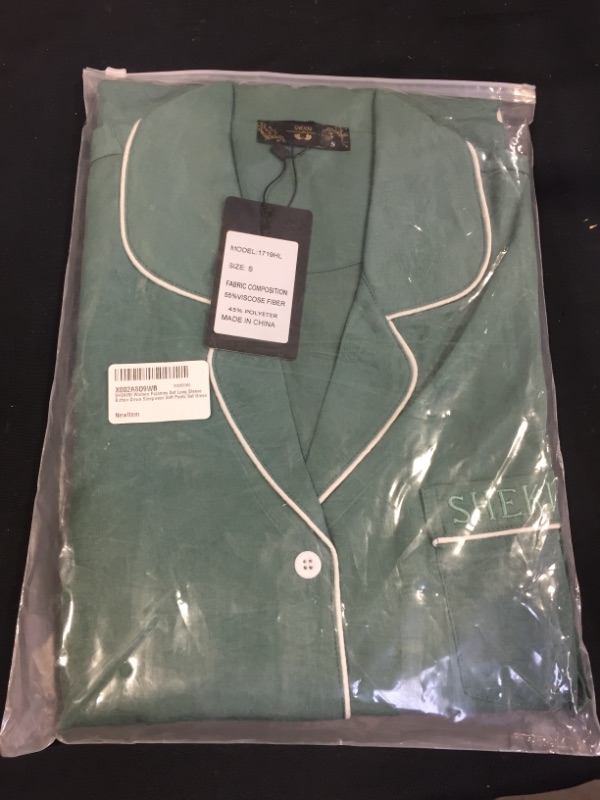Photo 1 of SHEKINI Women's Long Sleeve Button Down Sleepwear Green --- Size Small---