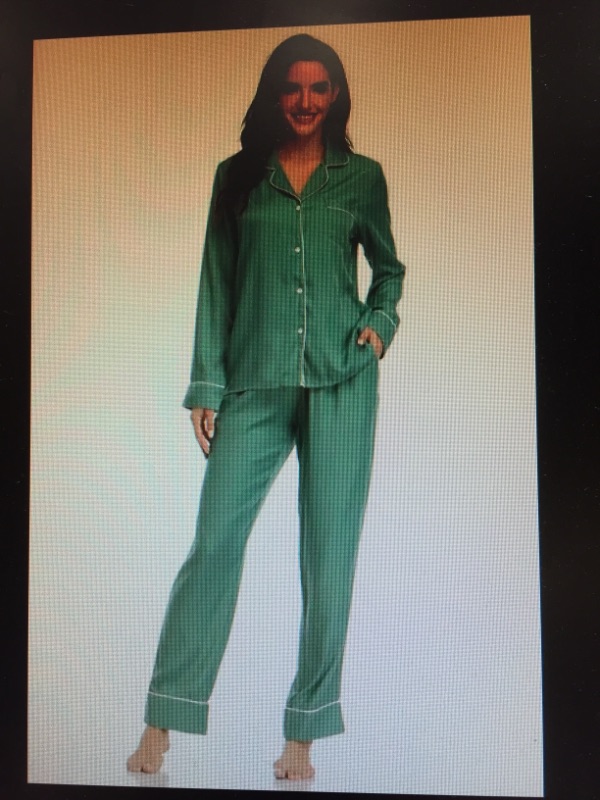 Photo 1 of SHEKINI Women's Long Sleeve Button Down Sleepwear Green --- Size Small---