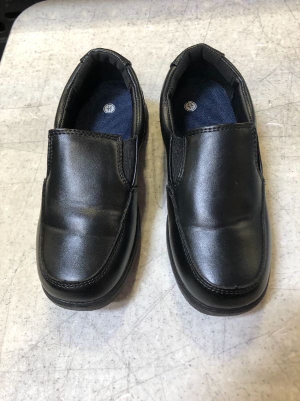 Photo 3 of Hawkwell Boy's School Uniform Dress Shoe---HAS SOME CREASES- SIZE 13 LITTLE KID---