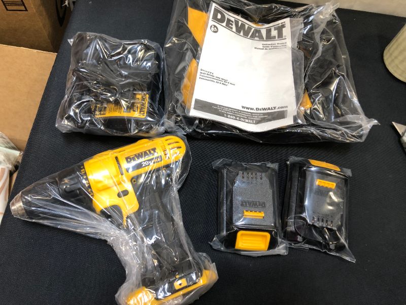 Photo 3 of DEWALT 20V Max Cordless Drill / Driver Kit, Compact, 1/2-Inch (DCD771)
