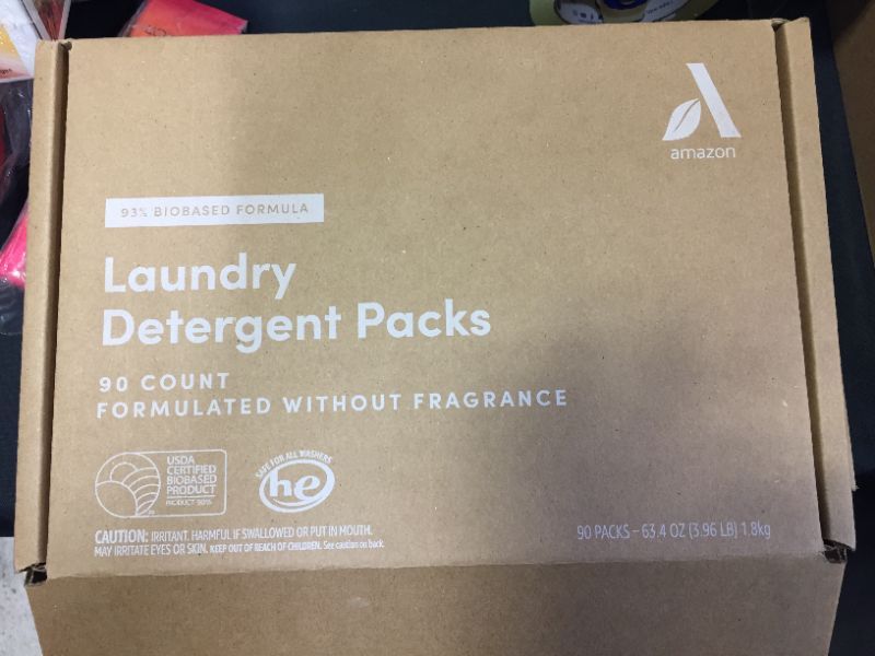 Photo 1 of Amazon Brand 93% Biobased Laundry Detergent Packs 90pods COUNT
