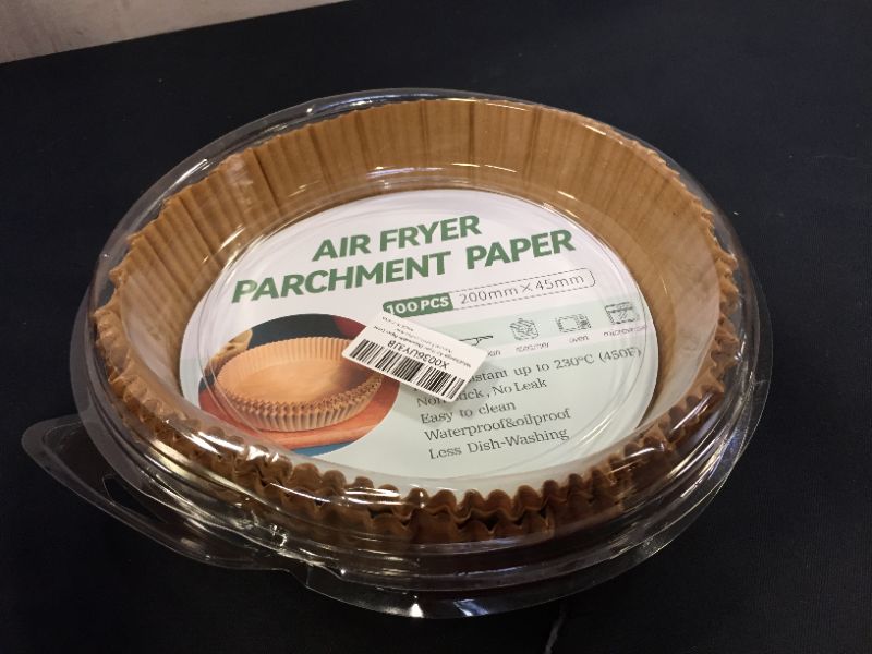 Photo 2 of  Air Fryer Disposable Paper Liner,Win Change Air Fryer Liners,Air Fryer Parchment Paper Food Grade Parchment ,Oil-proof, Water-proof for Baking, Roasting ,Microwave(7.9inch,100Pcs)
