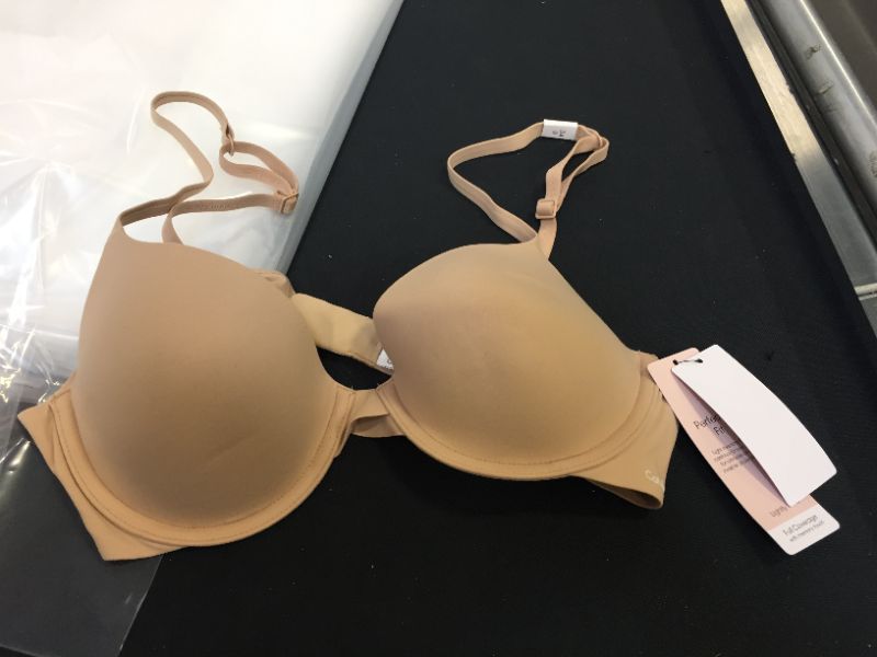 Photo 2 of Calvin Klein Women's Perfectly Fit Lightly Lined T-Shirt Bra with Memory Touch SIZE 34B
