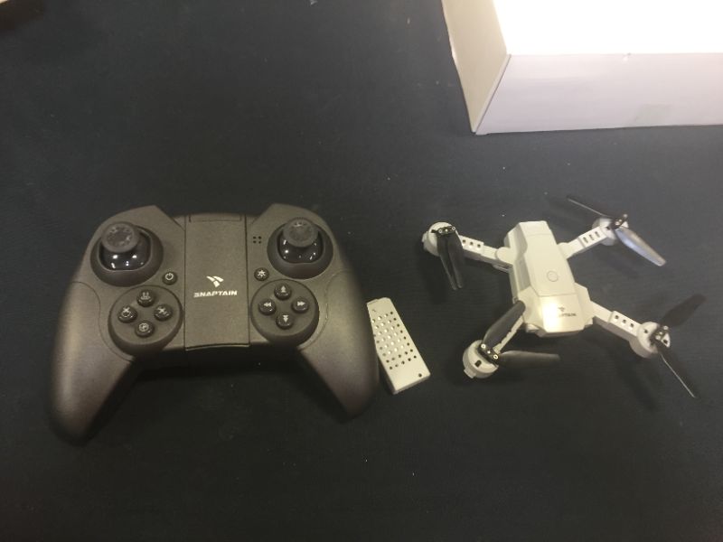 Photo 2 of Mini Foldable Drone with 720P HD Camera FPV WiFi RC Quadcopter w/Voice Control, Gesture Control, High-Speed Rotation, 3D Flips, Headless Mode, Trajectory Flight, Circle Fly
unable to test