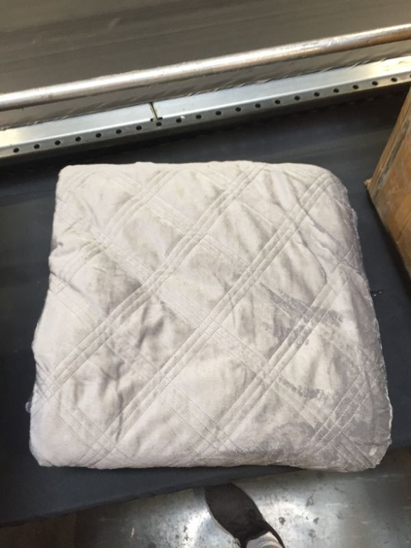 Photo 1 of 25 LB King weighted blanket set 