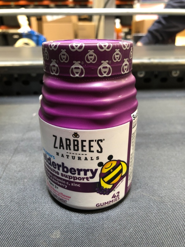 Photo 2 of Zarbee's Naturals Children's Elderberry Immune Support Gummies - Natural Berry - 42ct, Best By 07 2022


