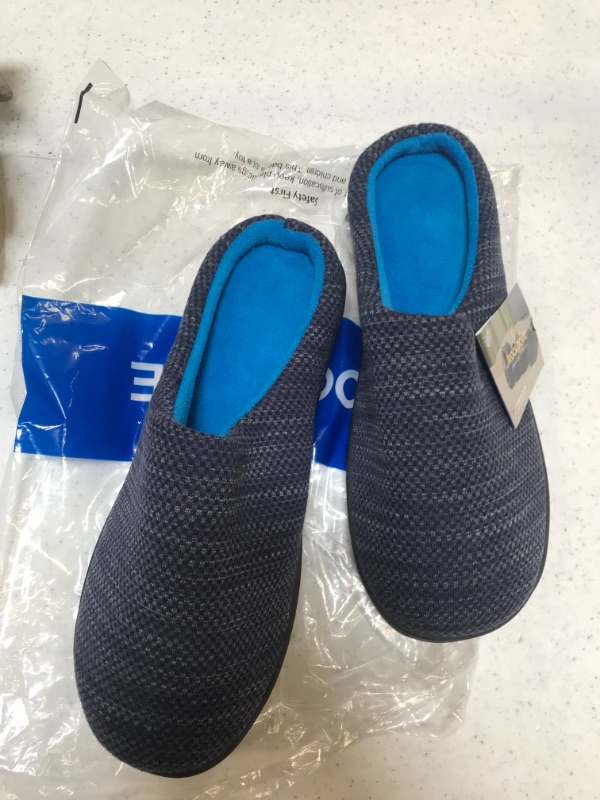 Photo 2 of RockDove Women's Birdseye Knit Memory Foam Slipper size 9 - 10
