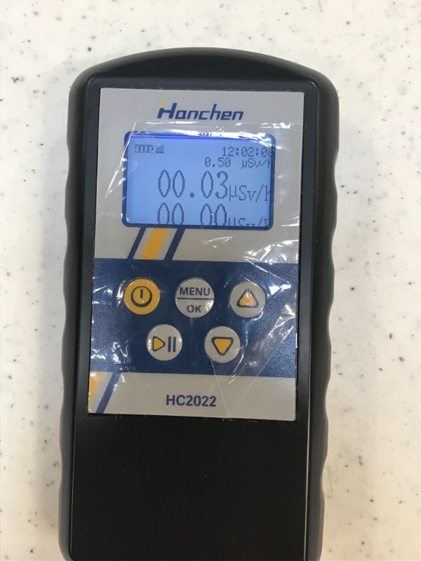 Photo 2 of Hanchen Nuclear Radiation Detector Geiger Counter 2022 New Version Dosage Alarm Device Dosimeter Monitor Portable Digital Meter High Sensitivity BATTERIES NOT INCLUDED 
